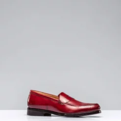 Lucro Loafer In Cherry Antique