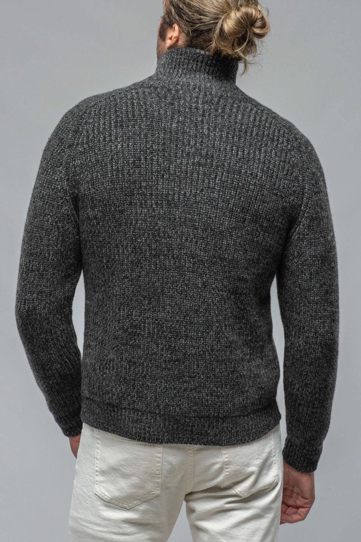 Galway Chunky Cashmere Full Zip In Charcoal 3 Galway Chunky Cashmere Full Zip In Charcoal - Image 3