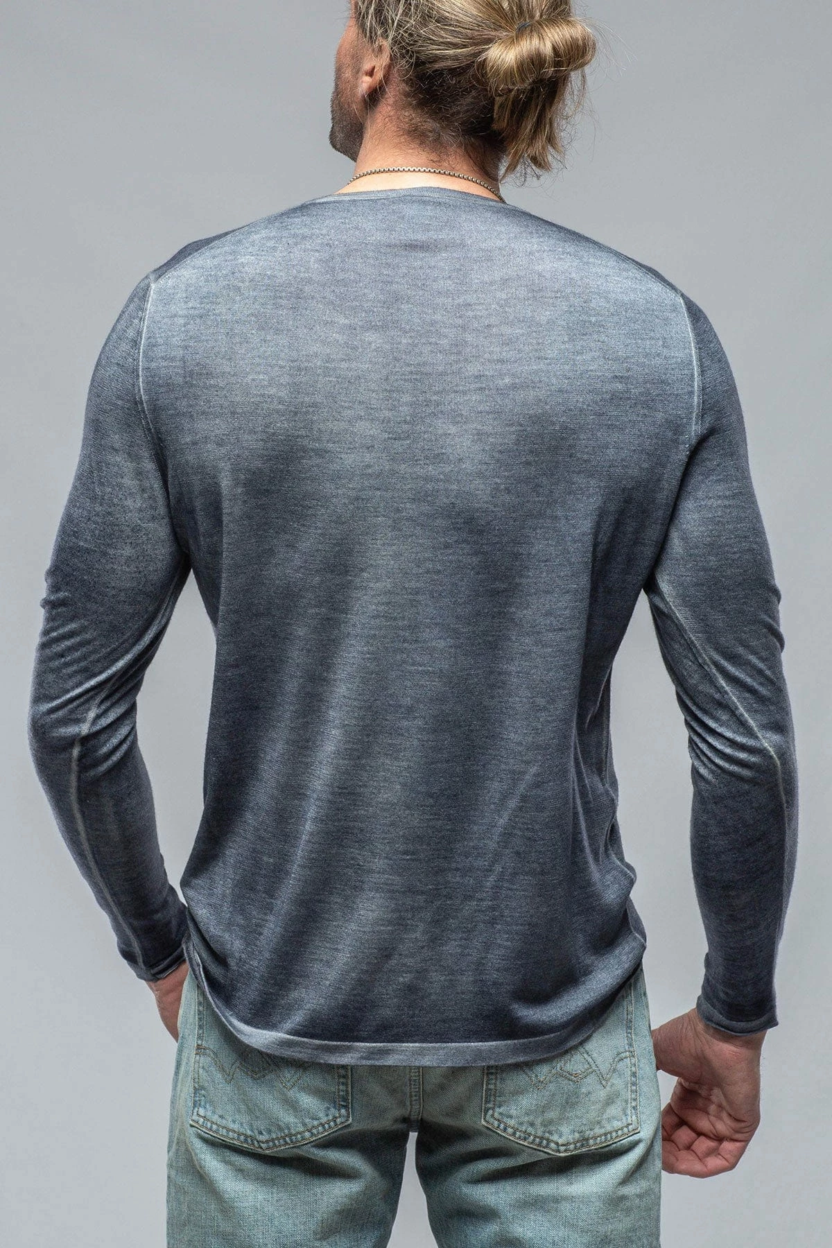 Dune Mario Vneck Cashmere Sweater In Navy 2 Dune Mario Vneck Cashmere Sweater In Navy - Image 2