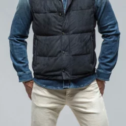 Two Arrows Vest In Navy