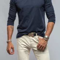 Ventura Hooded Tee In Navy